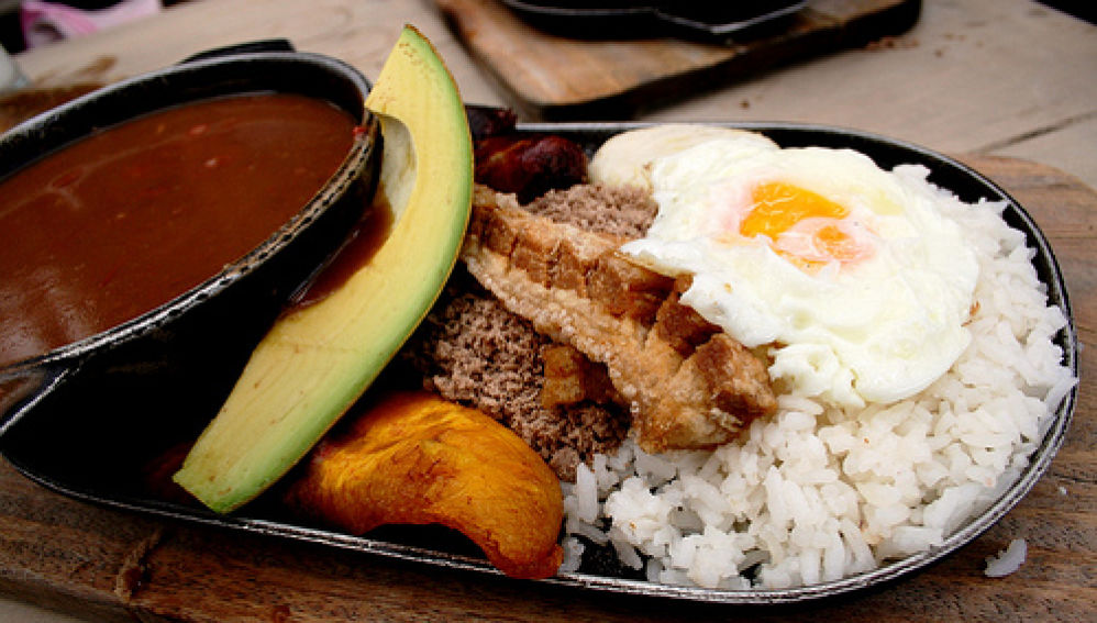 La bandeja paisa, una comida típica de Colombia