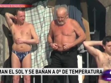 En Rusia, toman el sol con 0&ordm; cent&iacute;grados