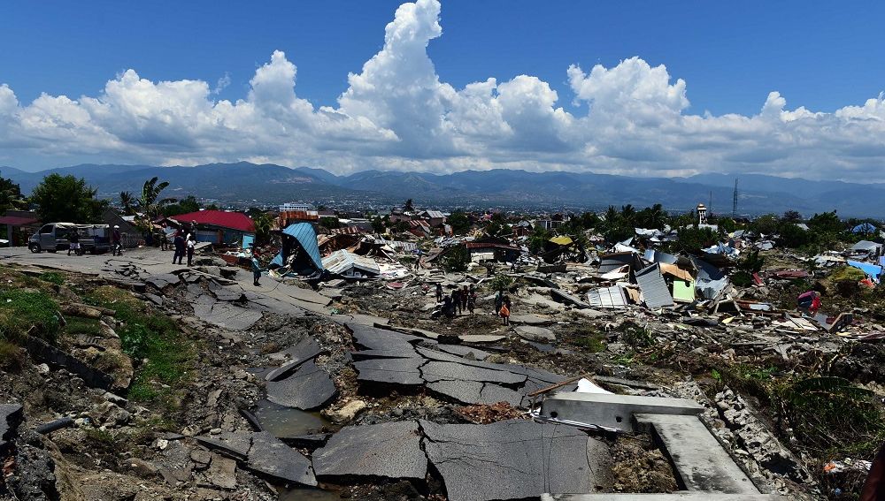 Imagen de Indonesia devastada tras el terremoto y el tsnami