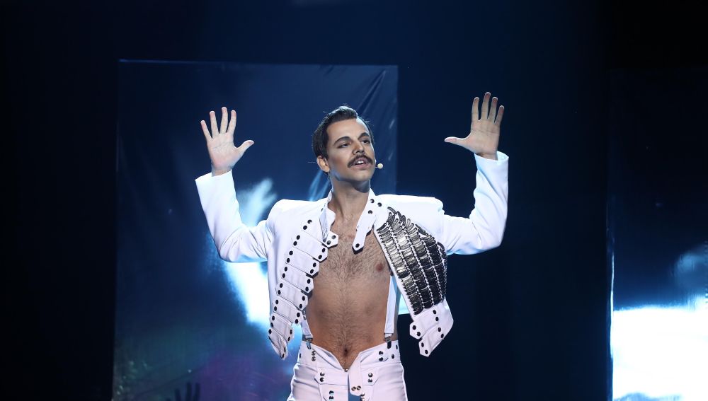 Agoney nos deja impresionados con su estelar imitación de Freddie Mercury