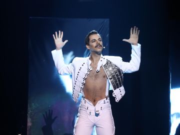 Agoney nos deja impresionados con su estelar imitación de Freddie Mercury