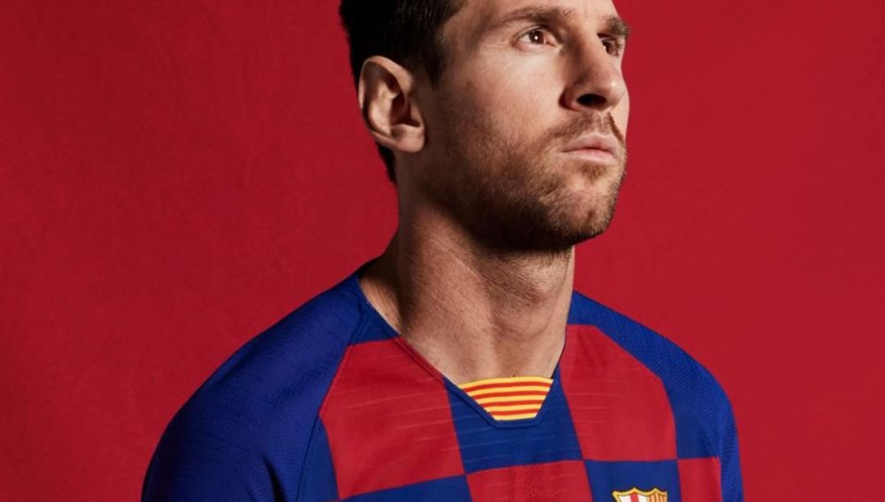 Messi, con la nueva equipación del Barcelona