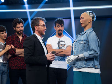 El robot humanoide Sofía, único en el mundo, llega al plató de 'El Hormiguero 3.0' 