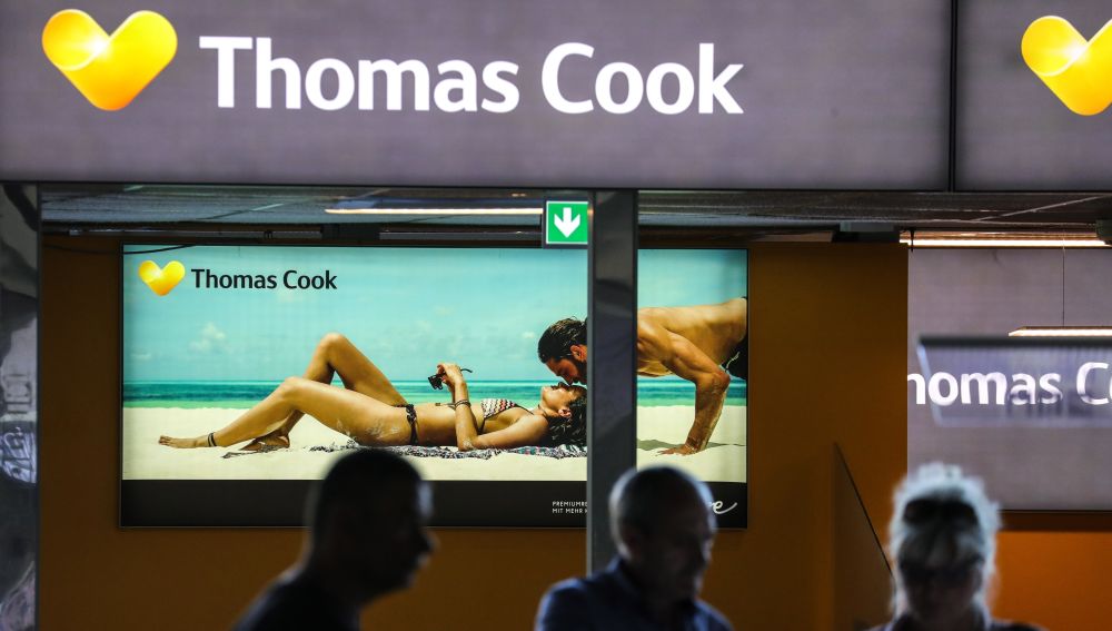 Imagen que muestra un cartel publicitario de la empresa británica Thomas Cook