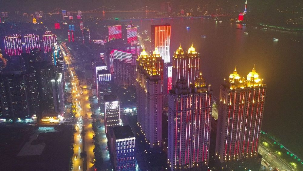 Luces en la ciudad de Wuhan.