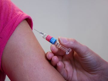Los pediatras recomiendan ponerse al día con las vacunas