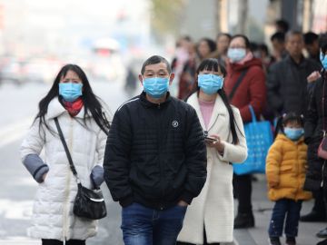En China se produjeron miles de contagios asintomaticos tras controlar el virus en marzo