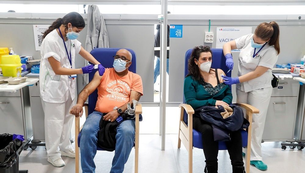 LaSexta Noticias Fin de Semana (16-05-21) Los contagios de coronavirus siguen a la baja en España mientras continúa la inmunización a buen ritmo