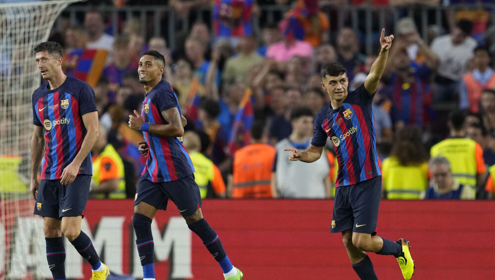 El Barcelona golea al Pumas en el Trofeo Gamper 