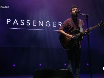 La música de Passenger ilumina la cantera en 'Starlite 2022'