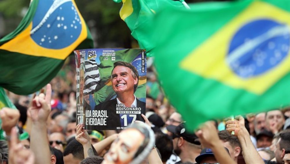 Noticias de la mañana (08-10-18) El ultraderechista Bolsonaro se queda a un paso de la Presidencia y va a segunda vuelta con Haddad