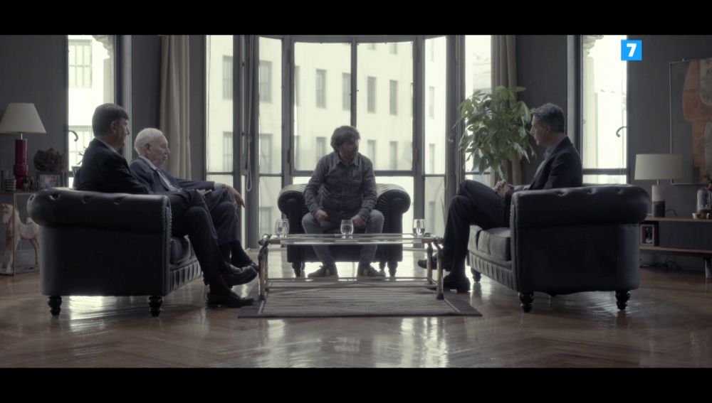Manuel Pimentel, José Manuel García-Margallo y Xavier García Albiol hablan con Jordi Évole en Salvados 