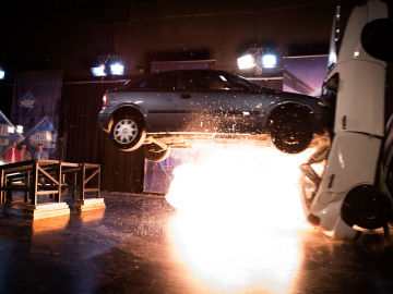 Walter Franco se juega la vida en su coche para conseguir un efecto cascada en 'El Hormiguero 3.0'