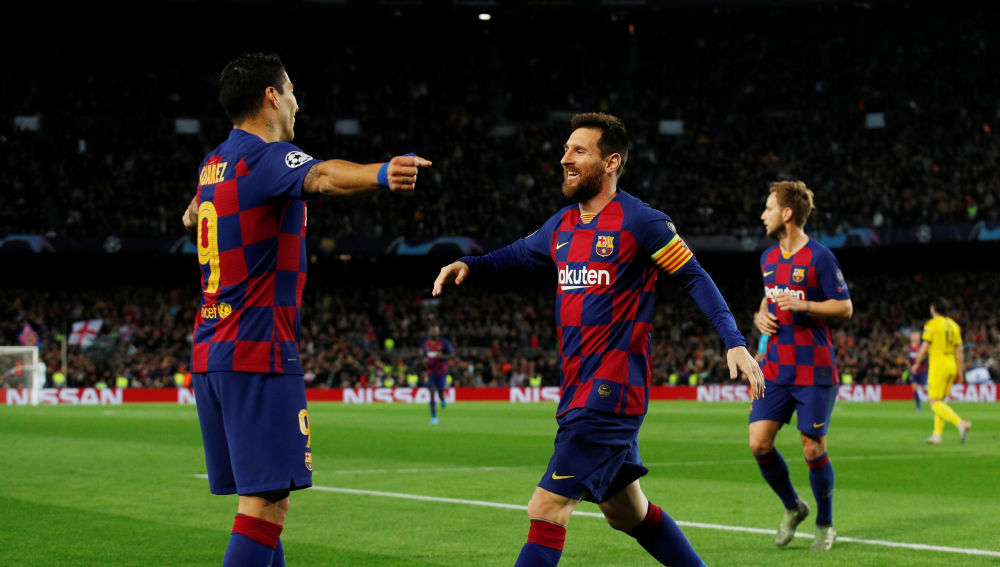 Luis Suárez y Messi celebran un tanto del Barça.