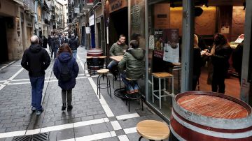 Coronavirus España: Estado de alarma y confinamiento en Madrid, cierre de bares y restaurantes en Cataluña y última hora de la Covid-19 Coronavirus España: Estado de alarma y confinamiento en Madrid, cierre de bares y restaurantes en Cataluña y última hora de la Covid-19
