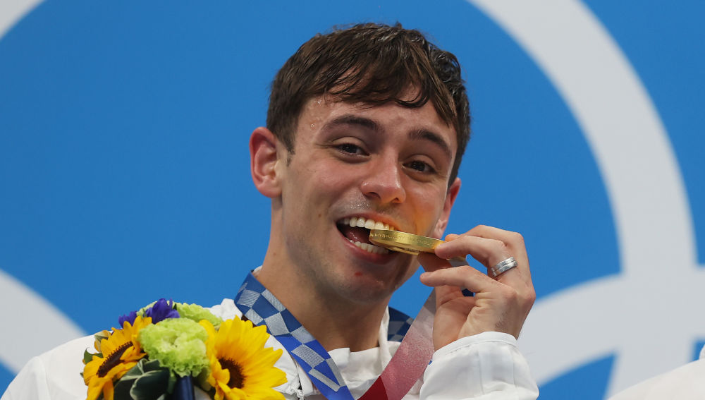 El mensaje de Tom Daley tras ganar el oro en Tokio 2020: "Orgulloso de ser gay y campeón olímpico"