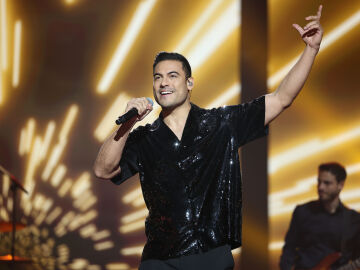 La actuación estelar de Carlos Rivera cantando ‘Alguien me espera en Madrid’ en la gran Final