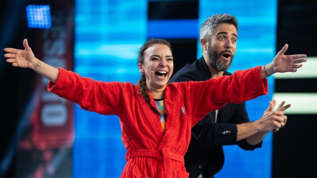 Chenoa celebra su victoria al ganar la segunda semifinal de El desafío Chenoa celebra su victoria al ganar la segunda semifinal de El desafío
