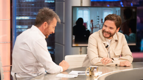 ¿Miente o mejora la realidad? Daniel Brühl confiesa sus 'verdades a medias' en El Hormiguero ¿Miente o mejora la realidad? Daniel Brühl confiesa sus 'verdades a medias' en El Hormiguero