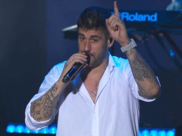 Melendi conquista 'Starlite 2024' con un recorrido por sus 20 años de éxitos