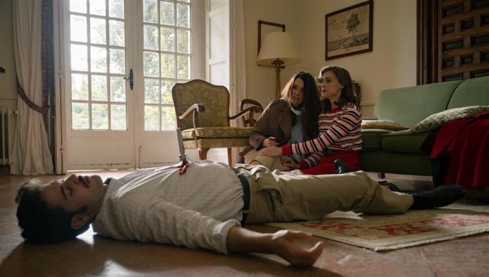 Fina mata a Santiago tras un fuerte forcejeo... ¡Era su vida o la de él!