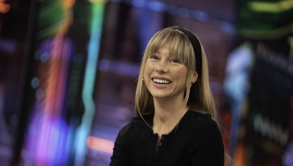 "Me tuve que buscar en wikipedia": la surrealista anécdota que Ester Espósito vivió este verano