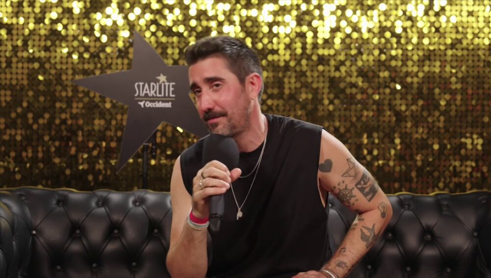 Alex Ubago celebra 25 años de música en el último programa de esta temporada de 'Starlite' 