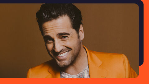 El cantante presenta su próximo trabajo