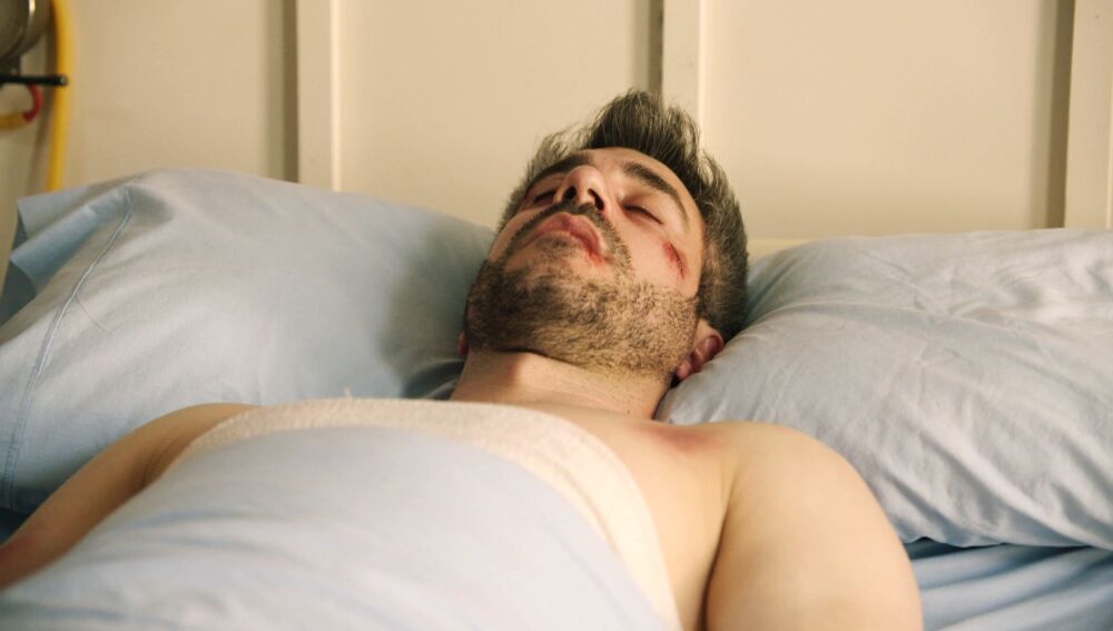 Damián se derrumba… ¡Andrés ha sobrevivido, pero está en coma!: “No puedo perderte” 