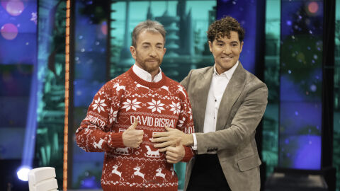 David Bisbal y Pablo Motos adelantan la Navidad en 'El Hormiguero' David Bisbal y Pablo Motos adelantan la Navidad en 'El Hormiguero'
